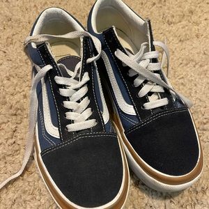 navy blue platform vans